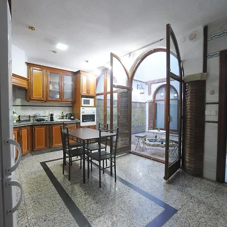 Bed and breakfast San Basilio's Red House *