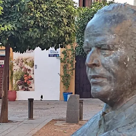 San Basilio's Red House Frühstückspension