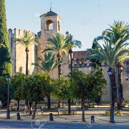 Frühstückspension San Basilio's Red House 3*